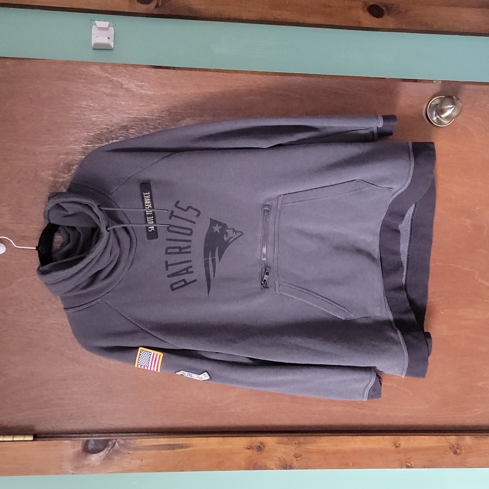 Patriots Salute To Service sweatshirt